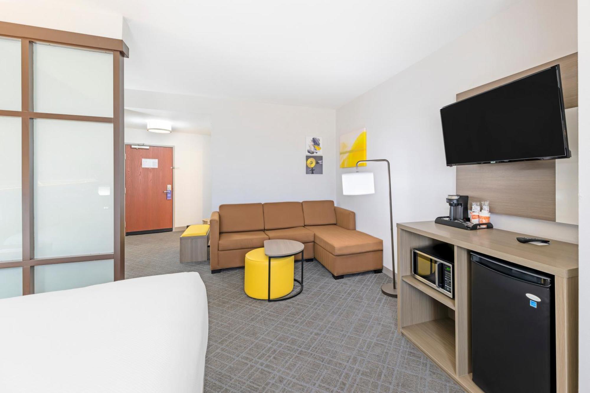 Comfort Suites Pecos Exterior photo